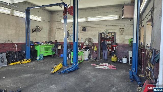 422 Monroe Street, Passaic, NJ 07055