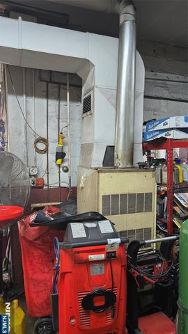 422 Monroe Street, Passaic, NJ 07055