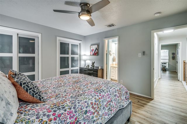 3010 Shady Knoll Lane, Bedford, TX 76021