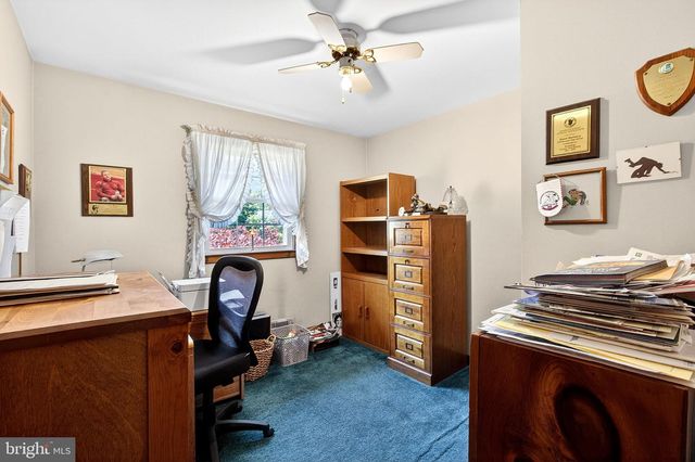 115 FAIRVIEW DR, Branchburg, NJ 08853