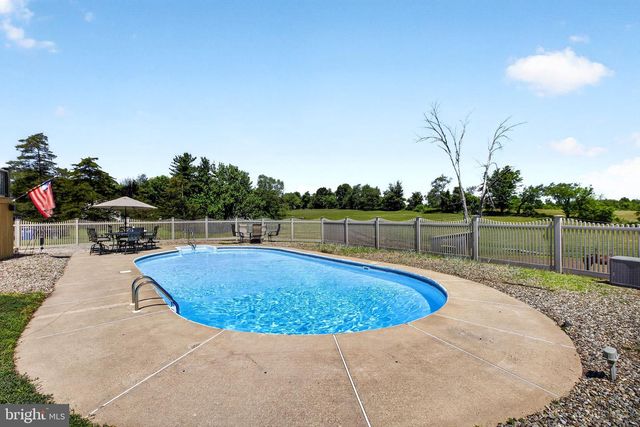 115 FAIRVIEW DR, Branchburg, NJ 08853