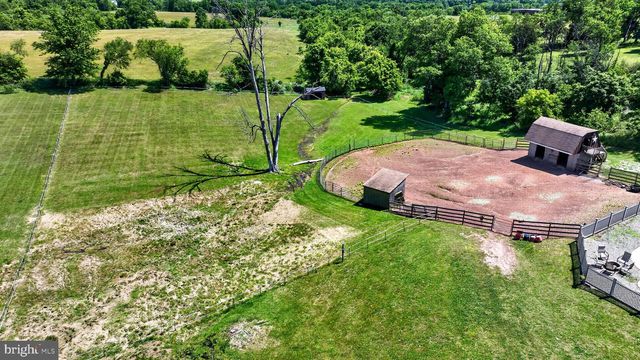 115 FAIRVIEW DR, Branchburg, NJ 08853