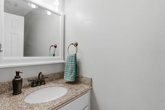 1412 Clubhouse Ct., Andover, KS 67002