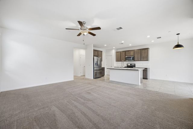 2914 S Clark Street, Visalia, CA 93292