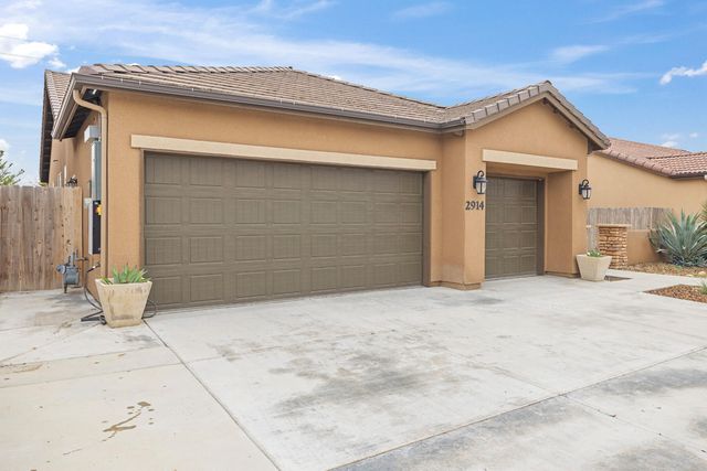 2914 S Clark Street, Visalia, CA 93292