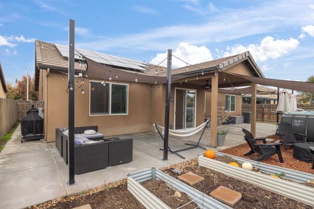 2914 S Clark Street, Visalia, CA 93292