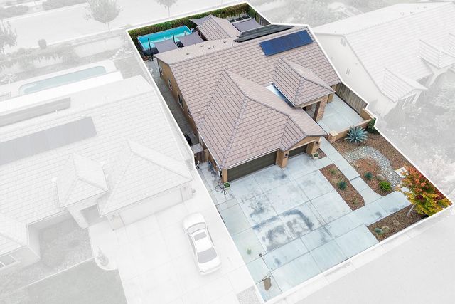 2914 S Clark Street, Visalia, CA 93292