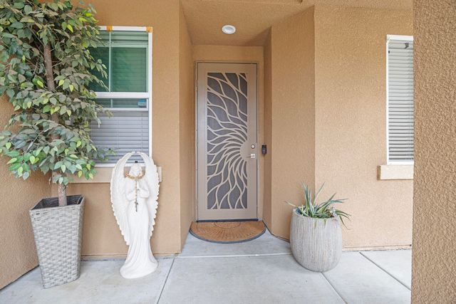 2914 S Clark Street, Visalia, CA 93292