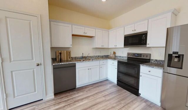 8867 Salamander Road 53, North Charleston, SC 29406