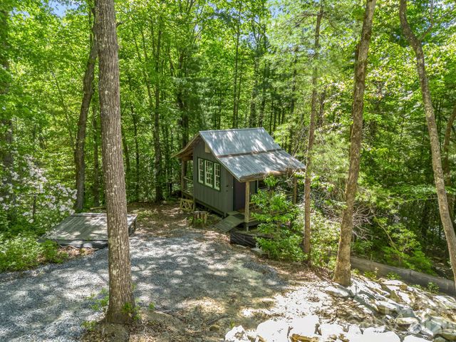 352 Big Hill Road, Brevard, NC 28712