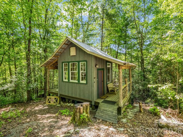 352 Big Hill Road, Brevard, NC 28712