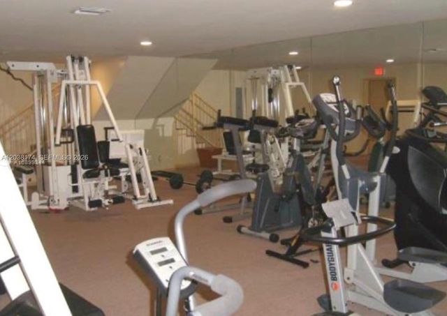 8810 Fontainebleau Boulevard 303, Miami, FL 33172