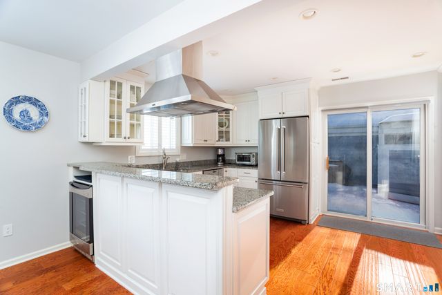 310 Lansdowne Road 310, Westport, CT 06880