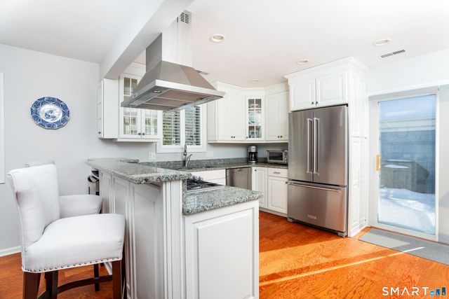 310 Lansdowne Road 310, Westport, CT 06880