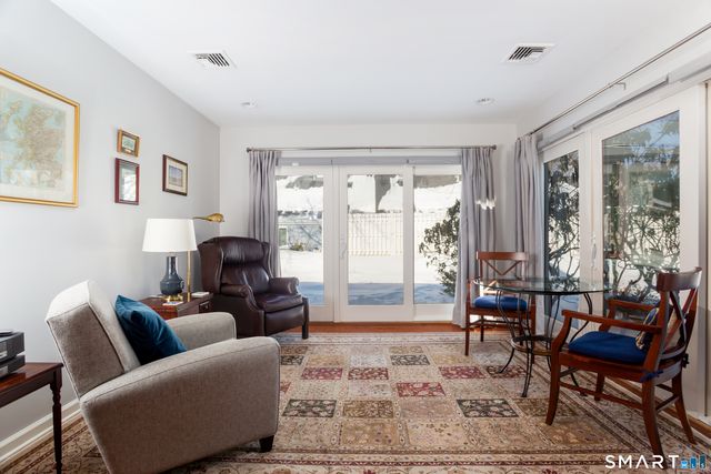 310 Lansdowne Road 310, Westport, CT 06880