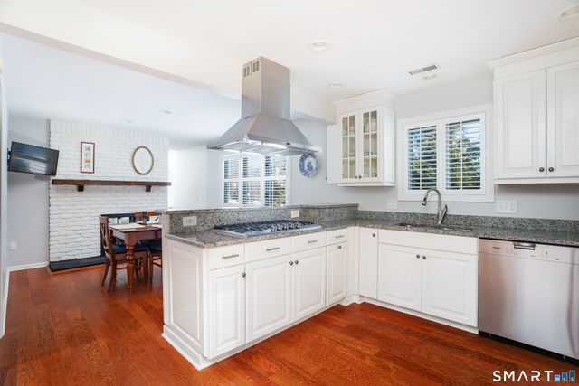 310 Lansdowne Road 310, Westport, CT 06880