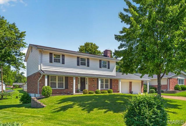 249 Aspen Trail Drive, Ballwin, MO 63011