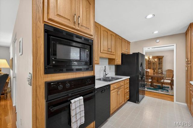 249 Aspen Trail Drive, Ballwin, MO 63011