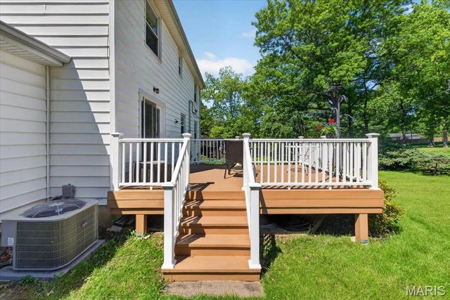 249 Aspen Trail Drive, Ballwin, MO 63011