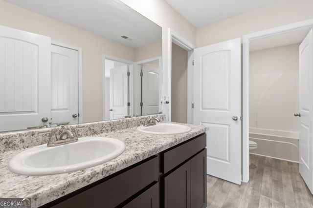 490 Caledon Way, Hampton, GA 30228