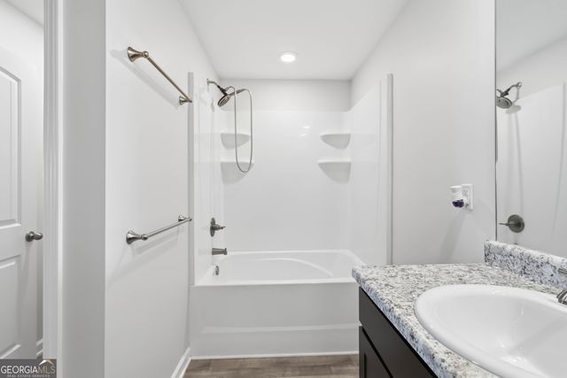 490 Caledon Way, Hampton, GA 30228