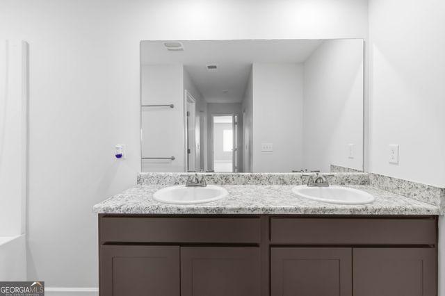 490 Caledon Way, Hampton, GA 30228