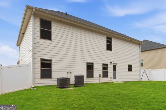 490 Caledon Way, Hampton, GA 30228