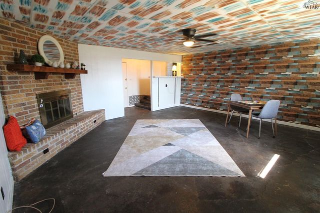 4949 S LAKE PARK DRIVE, Wichita Falls, TX 76302