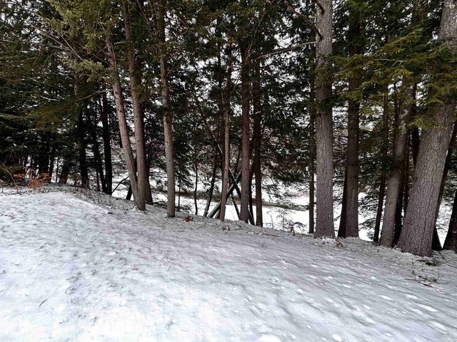 30 Evergreen Lane, Hopkinton, NH 03229