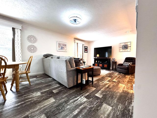 30 Evergreen Lane, Hopkinton, NH 03229