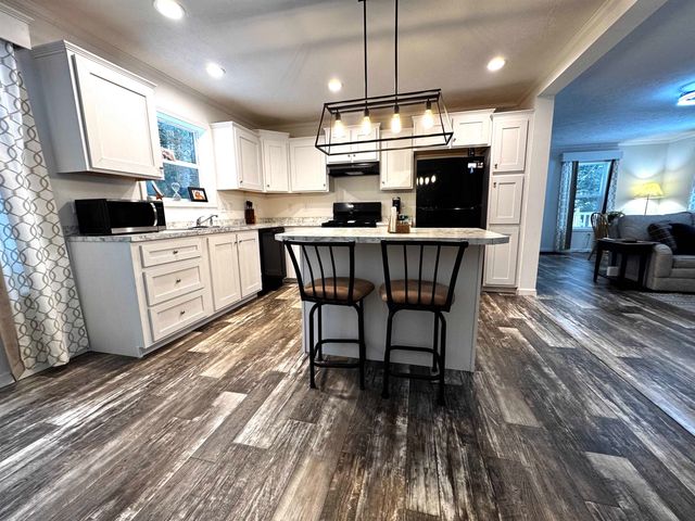 30 Evergreen Lane, Hopkinton, NH 03229