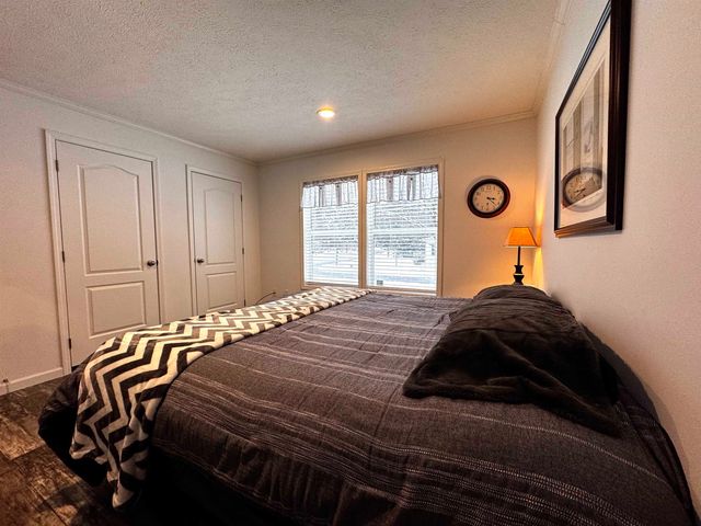 30 Evergreen Lane, Hopkinton, NH 03229