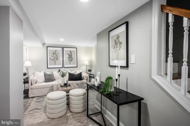 1621 E 32ND ST, Baltimore, MD 21218