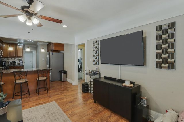 1116 W Park St, Stockton, CA 95203