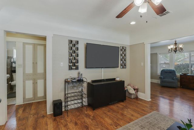 1116 W Park St, Stockton, CA 95203