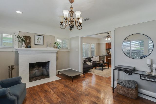 1116 W Park St, Stockton, CA 95203