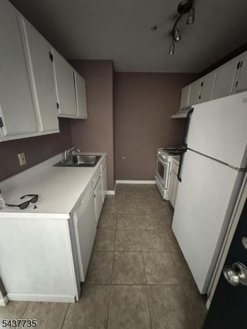 18 ASHINGTON CLUB RD 18, Far Hills Boro, NJ 07931