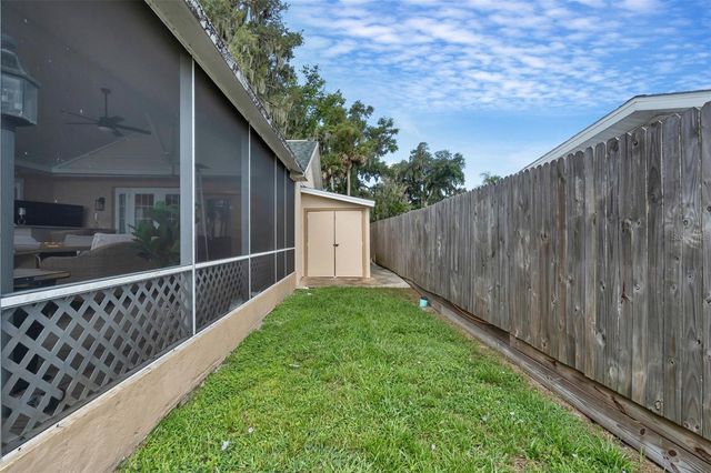 606 N SHORE DRIVE, Leesburg, FL 34748
