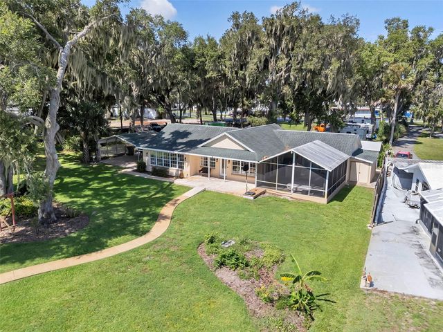 606 N SHORE DRIVE, Leesburg, FL 34748