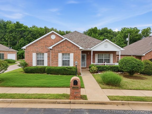 4306 Greentree Way 13, Sand Springs, OK 74063