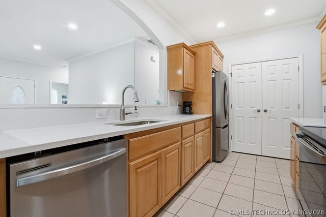4306 Greentree Way 13, Sand Springs, OK 74063