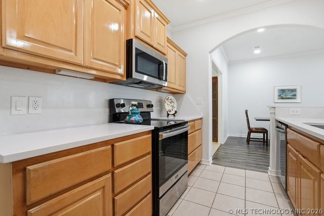 4306 Greentree Way 13, Sand Springs, OK 74063