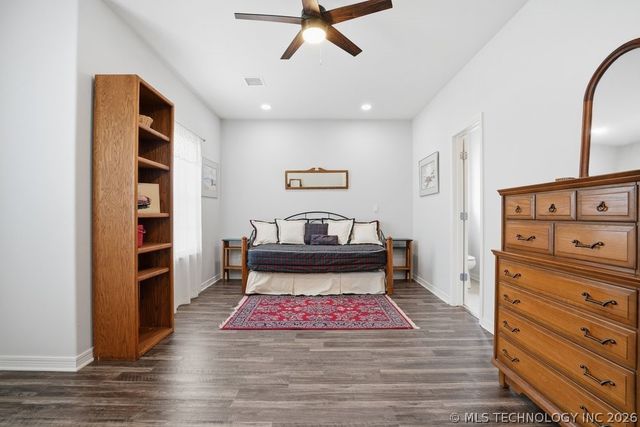 4306 Greentree Way 13, Sand Springs, OK 74063