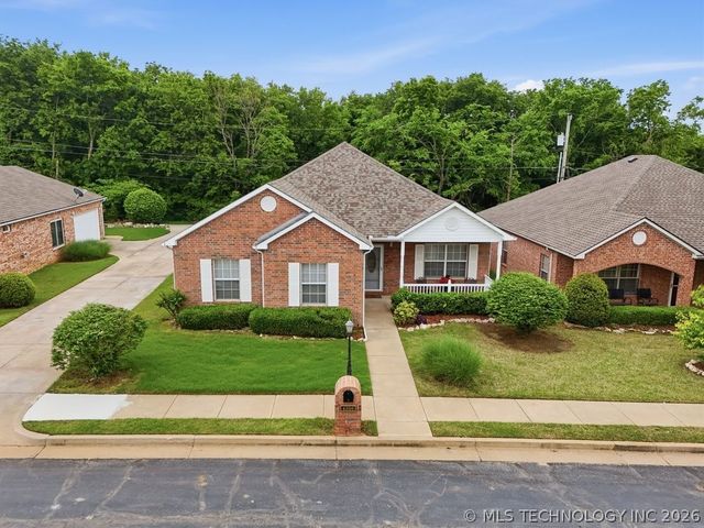 4306 Greentree Way 13, Sand Springs, OK 74063