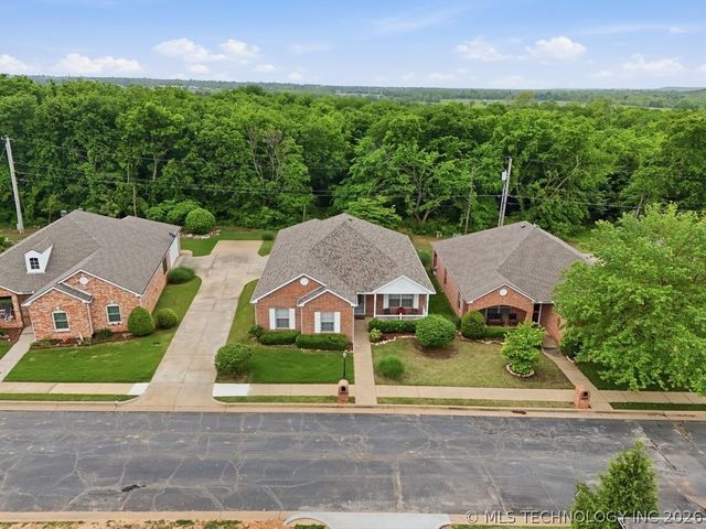 4306 Greentree Way 13, Sand Springs, OK 74063