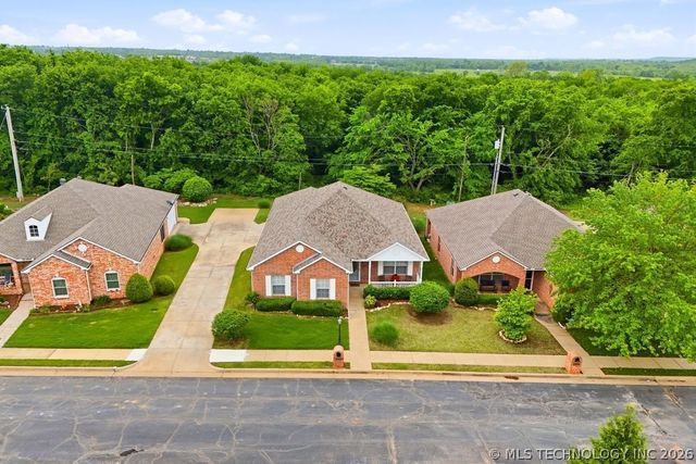 4306 Greentree Way 13, Sand Springs, OK 74063