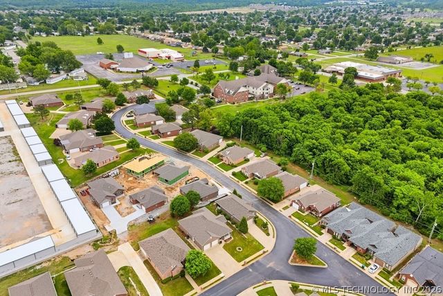 4306 Greentree Way 13, Sand Springs, OK 74063