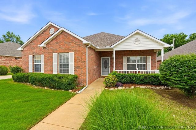 4306 Greentree Way 13, Sand Springs, OK 74063