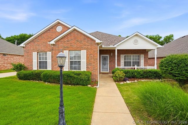 4306 Greentree Way 13, Sand Springs, OK 74063