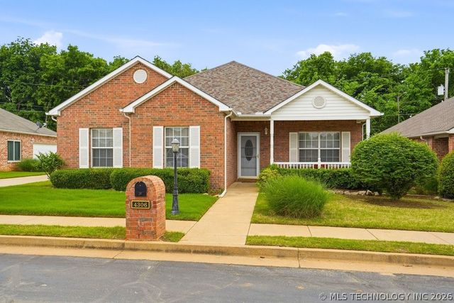 4306 Greentree Way 13, Sand Springs, OK 74063